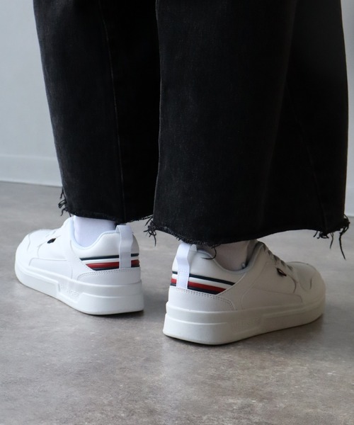 TOMMY HILFIGER(トミーヒルフィガー)の「【TOMMY HILFIGER/トミーヒルフィガー】TH LOW COURT/ローコート スニーカー(スニーカー・レディース・ホワイト・23.0cm/23.5cm/24.0cm/24.5cm/25.0cm)」の4枚目の写真