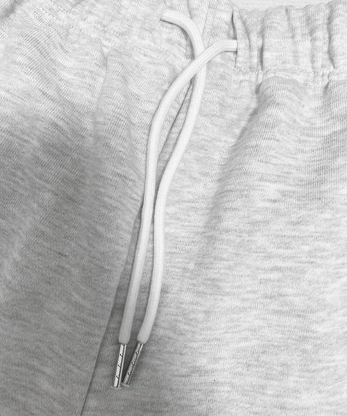 YACA(ヤーカ)の「Logo Print Sweat Half PT/ロゴプリントスウェットハーフパンツ【unisex item】(スウェットパンツ・レディース・アッシュグレー/ブラック/グレー・FREE/1/2)」の8枚目の写真