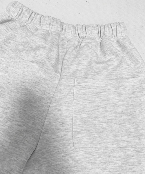 YACA(ヤーカ)の「Logo Print Sweat Half PT/ロゴプリントスウェットハーフパンツ【unisex item】(スウェットパンツ・レディース・アッシュグレー/ブラック/グレー・FREE/1/2)」の10枚目の写真