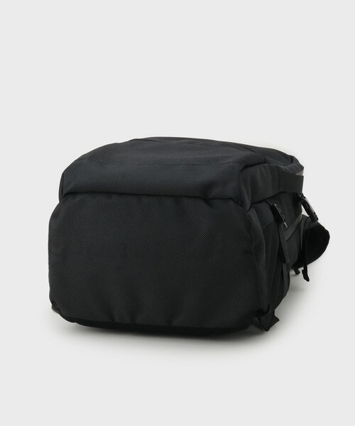 TAKEO KIKUCHI(タケオキクチ)の「【大容量/ONOFF】ラージキャパシティー バックパック(バックパック/リュック・メンズ・ネイビー/モスグリーン/ブラック・00)」の9枚目の写真