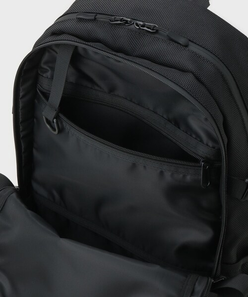 TAKEO KIKUCHI(タケオキクチ)の「【大容量/ONOFF】ラージキャパシティー バックパック(バックパック/リュック・メンズ・ネイビー/モスグリーン/ブラック・00)」の15枚目の写真