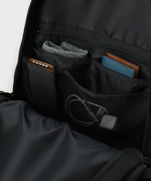 TAKEO KIKUCHI(タケオキクチ)の「【大容量/ONOFF】ラージキャパシティー バックパック(バックパック/リュック・メンズ・ネイビー/モスグリーン/ブラック・00)」の17枚目の写真