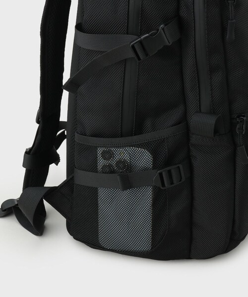 TAKEO KIKUCHI(タケオキクチ)の「【大容量/ONOFF】ラージキャパシティー バックパック(バックパック/リュック・メンズ・ネイビー/モスグリーン/ブラック・00)」の21枚目の写真