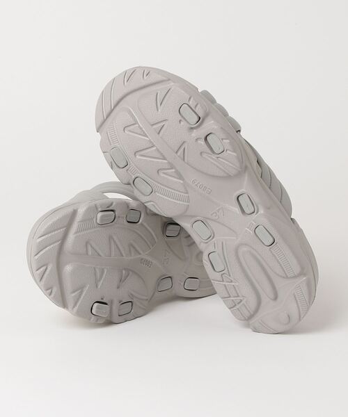 AS KNOW AS plus(アズノゥアズプラス)の「EVAクロスサンダル(サンダル・レディース・ホワイト/ブラック/グレー・M/L)」の16枚目の写真