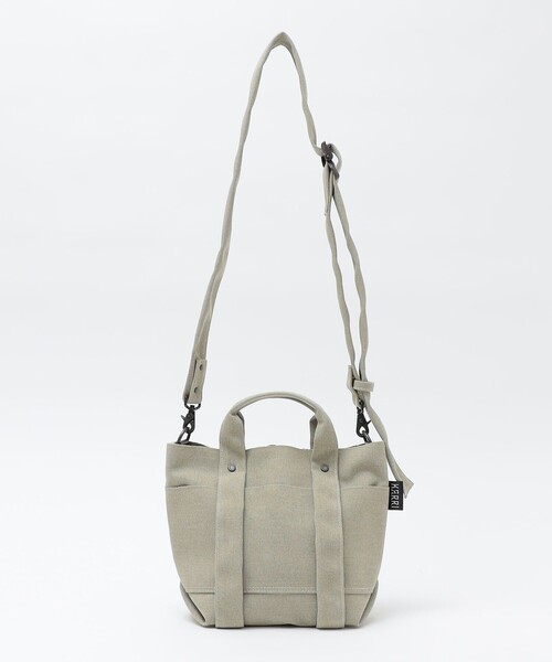 SHIPS(シップス)の「KARRI: POLY CANVAS 2WAY TOTE S(トートバッグ・メンズ・ライトグレー/ネイビー・ONE SIZE)」の7枚目の写真