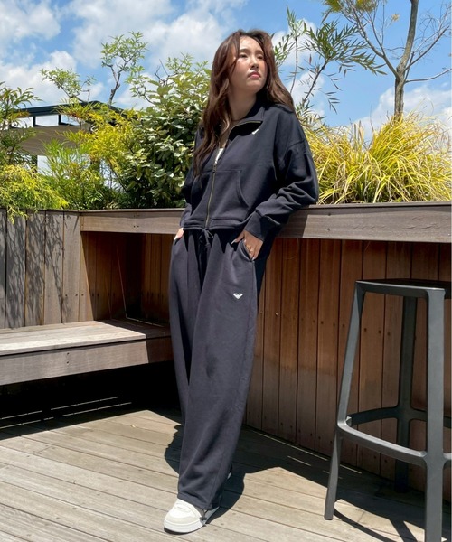ROXY(ロキシー)の「BETWEEN NIGHT AND DA /ロキシーショート丈ジップアップスウェット(スウェット・レディース・ベージュ/グレー/ブラック・LARGE/MEDIUM)」の8枚目の写真