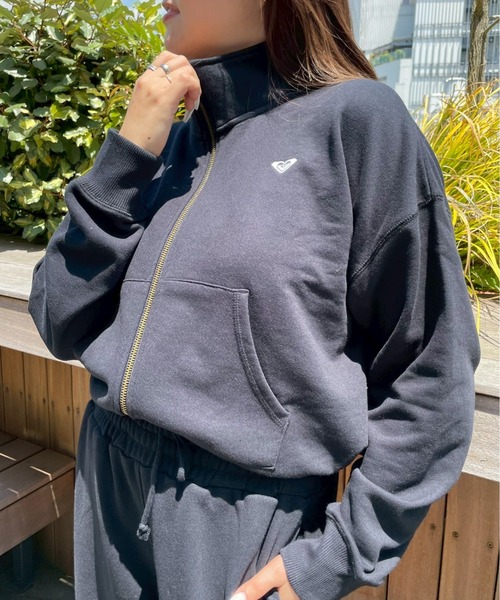 ROXY(ロキシー)の「BETWEEN NIGHT AND DA /ロキシーショート丈ジップアップスウェット(スウェット・レディース・ベージュ/グレー/ブラック・LARGE/MEDIUM)」の13枚目の写真