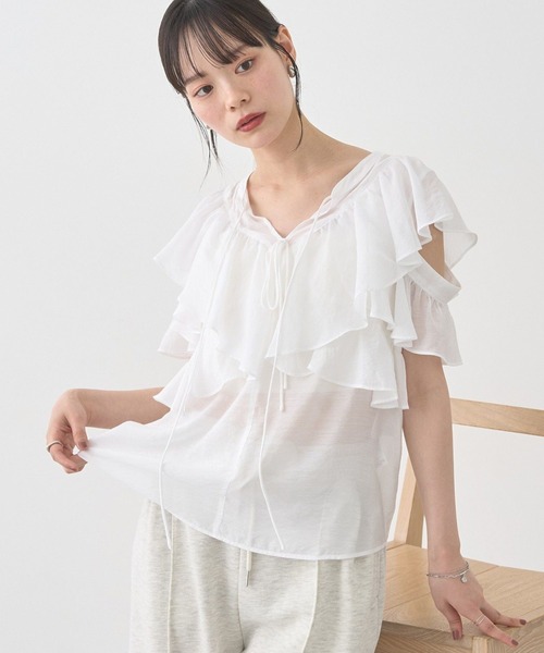 earth music&ecology(アースミュージックアンドエコロジー)の「2WAYフリルブラウス(シャツ/ブラウス・レディース・ブラック/サックスブルー/ホワイト・FREE)」の1枚目の写真
