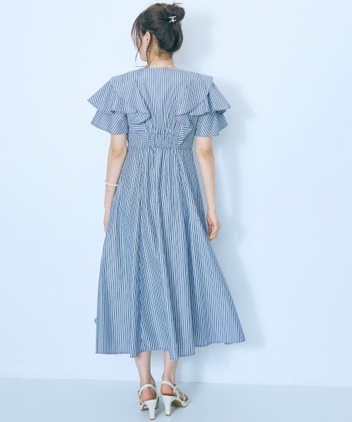marun(マルン)の「<大きいサイズ>フリルデザインストライプワンピース marun(ワンピース・レディース・ブルー/ネイビー・4L/5L/L/LL/3L)」の6枚目の写真