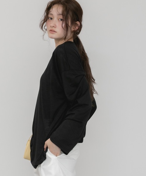HEILIS（ヘイリス）の「オーバーサイズシアールーズカットソー/Tシャツ 長袖 春服 夏服 シアー ルーズ 透け感 韓国 ブラック ホワイト グリーン ミント ノームコア カジュアル シティガール 冷房対策 日焼け対策（Tシャツ/カットソー・レディース・オフホワイト/ブラック/グリーン・FREE）」の15枚目の写真