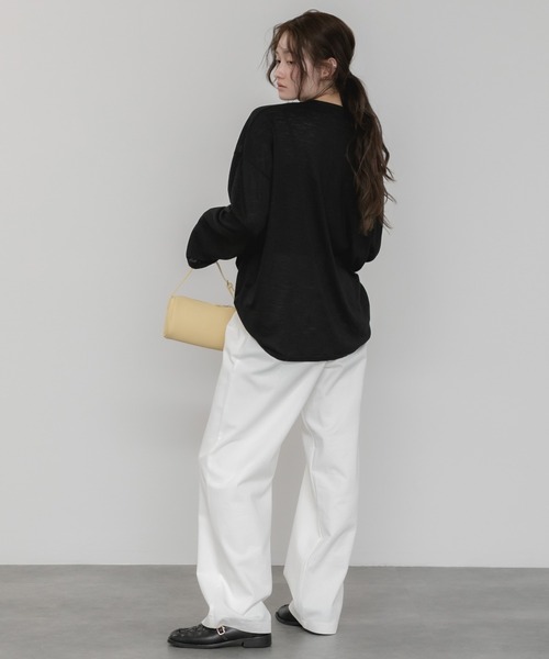 HEILIS（ヘイリス）の「オーバーサイズシアールーズカットソー/Tシャツ 長袖 春服 夏服 シアー ルーズ 透け感 韓国 ブラック ホワイト グリーン ミント ノームコア カジュアル シティガール 冷房対策 日焼け対策（Tシャツ/カットソー・レディース・オフホワイト/ブラック/グリーン・FREE）」の19枚目の写真