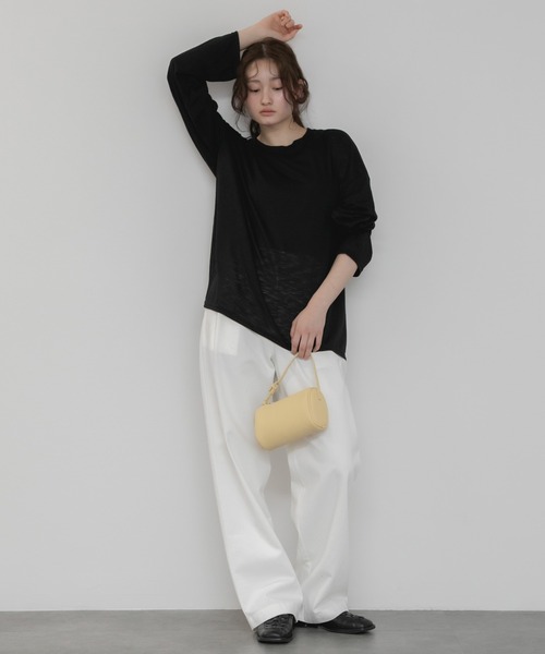 HEILIS（ヘイリス）の「オーバーサイズシアールーズカットソー/Tシャツ 長袖 春服 夏服 シアー ルーズ 透け感 韓国 ブラック ホワイト グリーン ミント ノームコア カジュアル シティガール 冷房対策 日焼け対策（Tシャツ/カットソー・レディース・オフホワイト/ブラック/グリーン・FREE）」の21枚目の写真