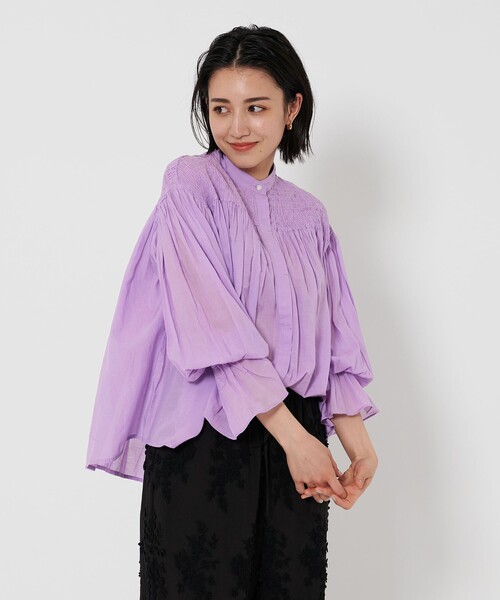 BEAUTY&YOUTH UNITED ARROWS(ビューティーアンドユースユナイテッドアローズ)の「【WEB限定】コットンレーヨン シャーリングブラウスⅡ -ウォッシャブル-(シャツ/ブラウス・レディース・ライラック/ブラック/ホワイト/ライトブルー・FREE)」の20枚目の写真