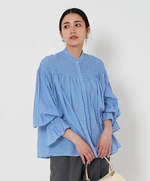 BEAUTY&YOUTH UNITED ARROWS(ビューティーアンドユースユナイテッドアローズ)の「【WEB限定】コットンレーヨン シャーリングブラウスⅡ -ウォッシャブル-(シャツ/ブラウス・レディース・ライラック/ブラック/ホワイト/ライトブルー・FREE)」の11枚目の写真