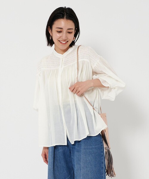 BEAUTY&YOUTH UNITED ARROWS(ビューティーアンドユースユナイテッドアローズ)の「【WEB限定】コットンレーヨン シャーリングブラウスⅡ -ウォッシャブル-(シャツ/ブラウス・レディース・ライラック/ブラック/ホワイト/ライトブルー・FREE)」の16枚目の写真
