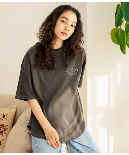 anap mimpi（アナップミンピ）の「ピグメント加工 カットオフ CALIFORNIA ロゴ Tシャツ（Tシャツ/カットソー・レディース・ブラック/グリーン/イエロー・FREE）」の6枚目の写真
