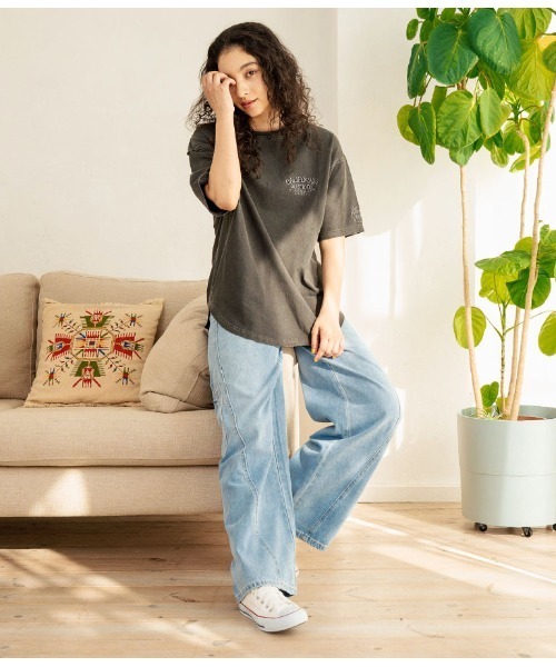 anap mimpi（アナップミンピ）の「ピグメント加工 カットオフ CALIFORNIA ロゴ Tシャツ（Tシャツ/カットソー・レディース・ブラック/グリーン/イエロー・FREE）」の12枚目の写真