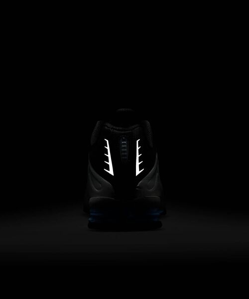 NIKE ★ 抜群のクッショニング ショックス R4 メンズ スニーカー ナイキ NIKE SHOX R4 ショックス R4 スニーカー メンズ