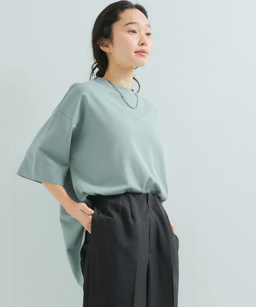 le cercle ADAM ET ROPE'(ルセルクルアダムエロペ)の「【UVケア/接触冷感】ビッグTシャツ(Tシャツ/カットソー・レディース・サックスブルー/グリーン系その他/ベージュ系その他/チャコールグレー・FREE)」の4枚目の写真