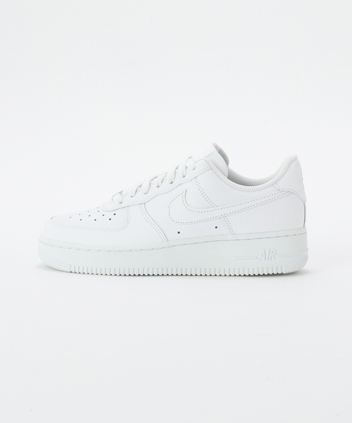 IENA(イエナ)の「NIKE/ナイキ ウィメンズ エア フォース1 スニーカー DD8959(スニーカー・レディース・ホワイト・22.5cm/23cm/23.5cm/24cm/24.5cm/25cm)」の2枚目の写真