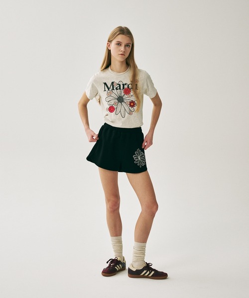 Mardi Mercredi(マルディメクルディ)の「SLIM TSHIRT FLOWERMARDI BLOSSOM / スリム Tシャツ フラワーマルディ ブロッサム(Tシャツ/カットソー・レディース・ベージュ系その他2/オートミール/ネイビー/クリーム/グレー・FREE)」の10枚目の写真
