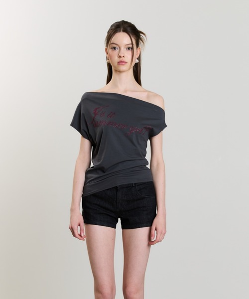 LUVISTRUE(ラヴイズトゥルー)の「SM GLITTER OFFSHOULDER TEE(Tシャツ/カットソー・レディース・チャコール/ピンク・FREE)」の9枚目の写真
