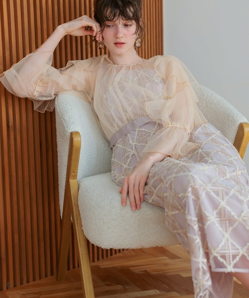 JbyBlue 結婚式　ドレス　ベージュ フリルスリーブ オケージョン ドレスプラス DRESS+ 結婚式・お呼ばれ対応セットアップ風デザイン