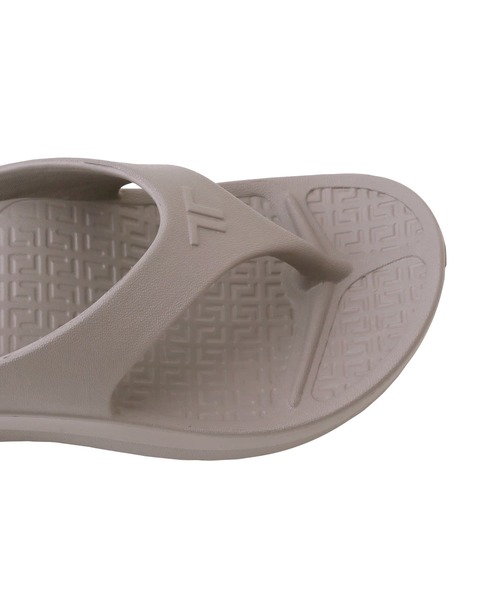 TELIC（テリック）の「FLIPFLOP ULTRASOFT（サンダル・レディース・アッシュグレー/アイボリー/ブラック・LARGE/ML/X-LARGE/SMALL/MEDIUM）」の12枚目の写真