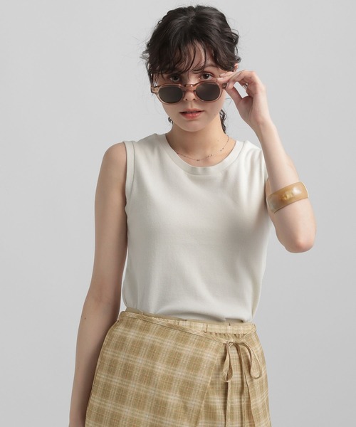 GEORGE'S(ジョージズ)の「ピグメントタンクトップ(タンクトップ・レディース・オフホワイト/チャコールグレー/ブラウン・MEDIUM/SMALL)」の2枚目の写真