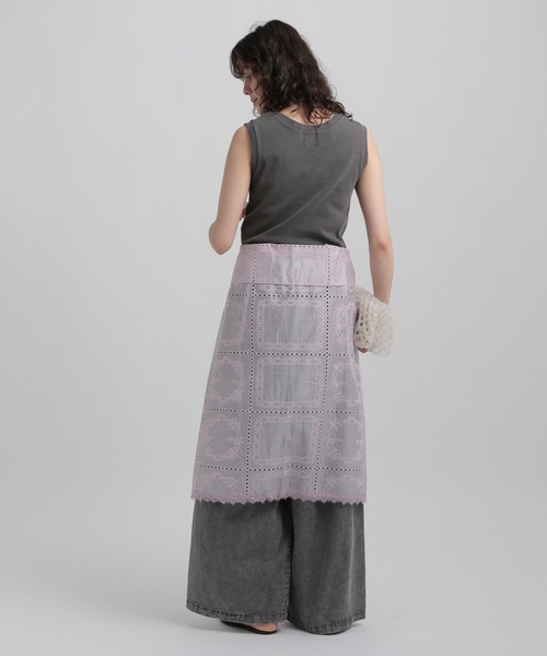 GEORGE'S(ジョージズ)の「ピグメントタンクトップ(タンクトップ・レディース・オフホワイト/チャコールグレー/ブラウン・MEDIUM/SMALL)」の4枚目の写真