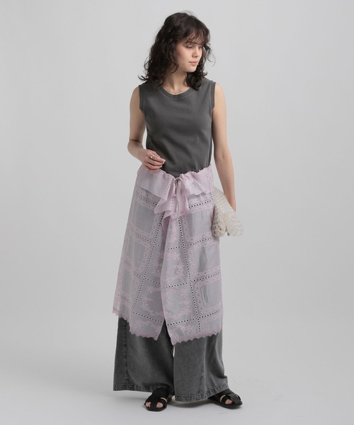 GEORGE'S(ジョージズ)の「ピグメントタンクトップ(タンクトップ・レディース・オフホワイト/チャコールグレー/ブラウン・MEDIUM/SMALL)」の5枚目の写真