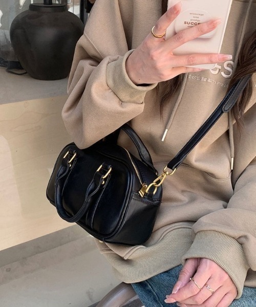 【追跡あり!】ALDO Elarissaax ショルダーバッグ ☆ ストライプ Legato Largo レトロシボ ショルダー（ショルダーバッグ）｜and