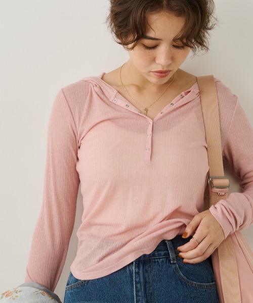 Unitage(ユニテージ)の「アソートフーディーロンT(Tシャツ/カットソー・レディース・ホワイト×ブラック/ブラック/アイボリー/ピンク/ホワイト/チャコールグレー・FREE)」の6枚目の写真