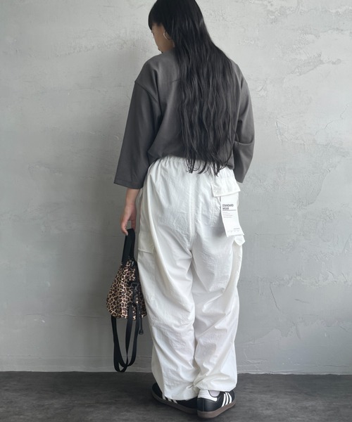 DANTON（ダントン）の「[DANTON/ダントン] ワンポイントロゴ クルーネック7分袖Tシャツ（Tシャツ/カットソー・レディース・アイボリー/ブラック/ホワイト/チャコール/ダークブラウン・S）」の15枚目の写真