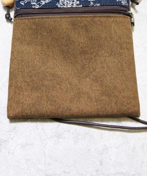 ８(eight)（エイト）の「酒倉染 2ファスナーポシェット（和装小物・メンズ・ブラウン系その他・FREE）」の4枚目の写真