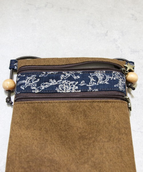 ８(eight)（エイト）の「酒倉染 2ファスナーポシェット（和装小物・メンズ・ブラウン系その他・FREE）」の5枚目の写真