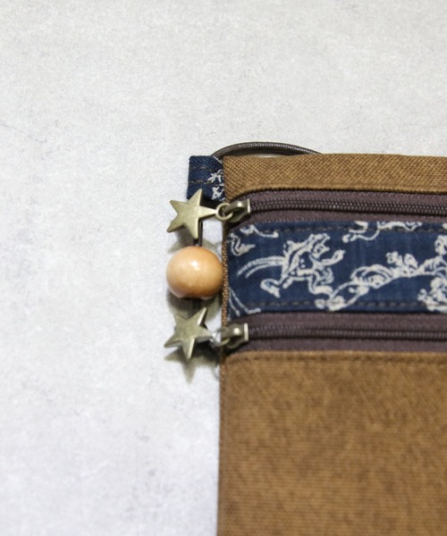 ８(eight)（エイト）の「酒倉染 2ファスナーポシェット（和装小物・メンズ・ブラウン系その他・FREE）」の7枚目の写真