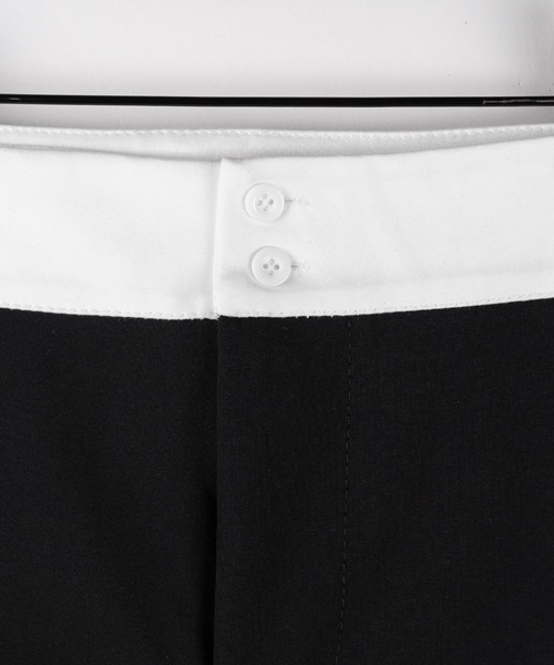 me+em select(ミームセレクト)の「※※【 2color /2size 】バイカラーマイクロミニスパンショートパンツ / bicolor micro mini span short pants(その他パンツ・レディース・ホワイト/ブラック・SMALL/MEDIUM)」の5枚目の写真