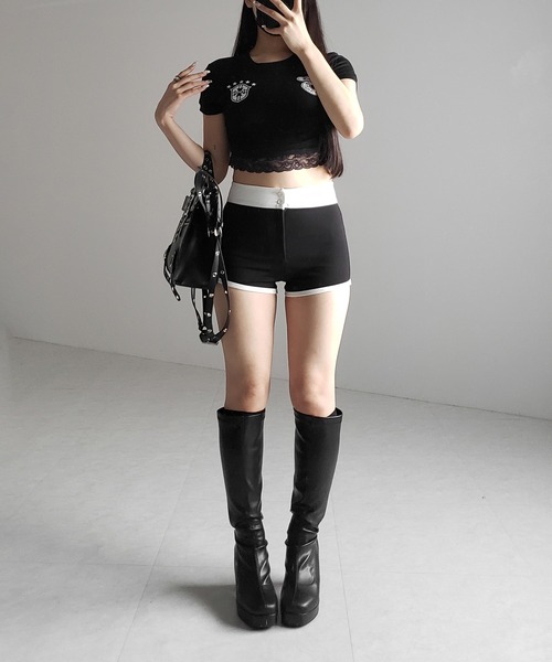 me+em select(ミームセレクト)の「※※【 2color /2size 】バイカラーマイクロミニスパンショートパンツ / bicolor micro mini span short pants(その他パンツ・レディース・ホワイト/ブラック・SMALL/MEDIUM)」の17枚目の写真