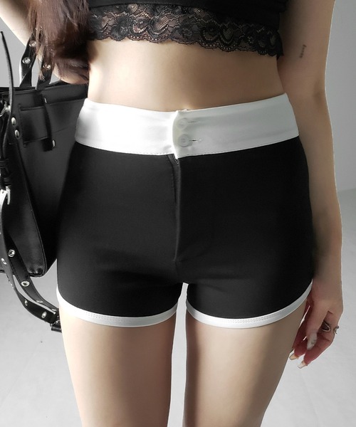 me+em select(ミームセレクト)の「※※【 2color /2size 】バイカラーマイクロミニスパンショートパンツ / bicolor micro mini span short pants(その他パンツ・レディース・ホワイト/ブラック・SMALL/MEDIUM)」の8枚目の写真