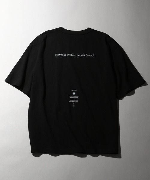 NUMERALS(ヌメラルズ)の「【NUMERALS】メッセージロゴTEE(Tシャツ/カットソー・メンズ・カーキ/ブラック/オフホワイト・MEDIUM/LARGE)」の5枚目の写真