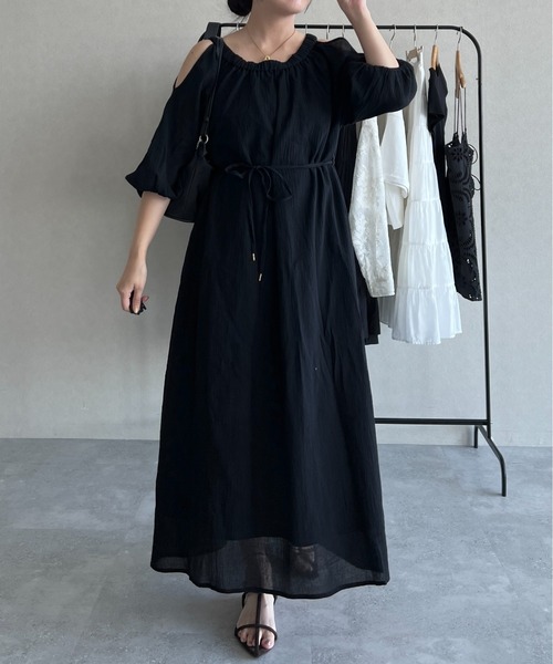 mysty woman（ミスティウーマン）の「【WEB限定】オープンショルダーワンピース　588356（ワンピース・レディース・ブラック/オフホワイト/ブラウン・FREE）」の15枚目の写真