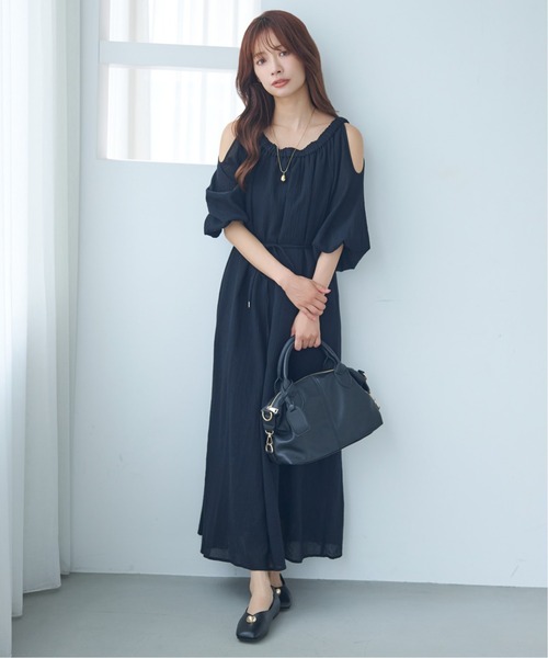 mysty woman（ミスティウーマン）の「【WEB限定】オープンショルダーワンピース　588356（ワンピース・レディース・ブラック/オフホワイト/ブラウン・FREE）」の10枚目の写真