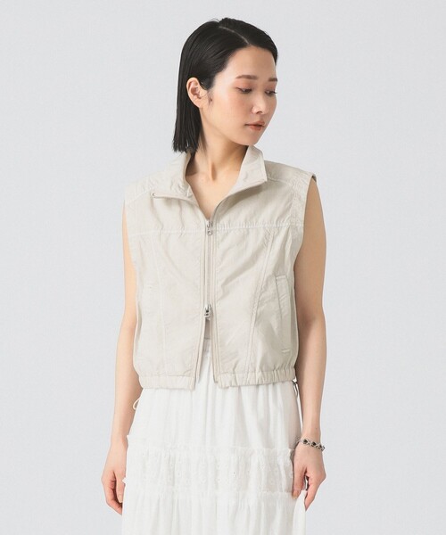 Ray BEAMS（レイビームス）の「スタンドカラー ジップ ベスト［手洗い可］（ベスト・レディース・ダークブラウン/ベージュ・ONE SIZE）」の3枚目の写真