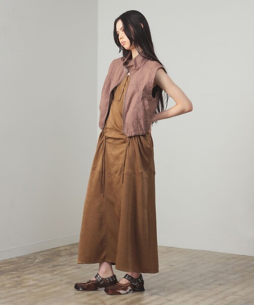 Ray BEAMS（レイビームス）の「スタンドカラー ジップ ベスト［手洗い可］（ベスト・レディース・ダークブラウン/ベージュ・ONE SIZE）」の8枚目の写真