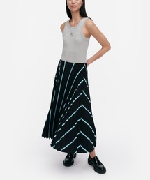 marimekko（マリメッコ）の「Pieni Unikko / Surista 2 skirt