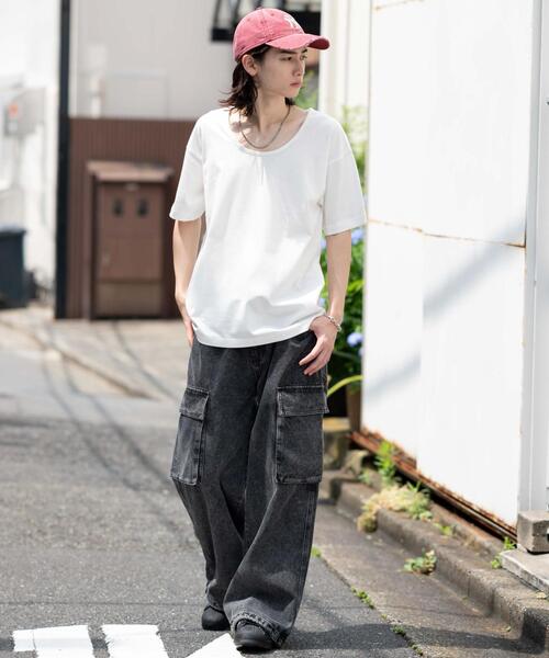 WEGO（ウィゴー）の「WEGO/UネックT（Tシャツ/カットソー・メンズ・ホワイト/ブラック・MEDIUM/LARGE）」の4枚目の写真