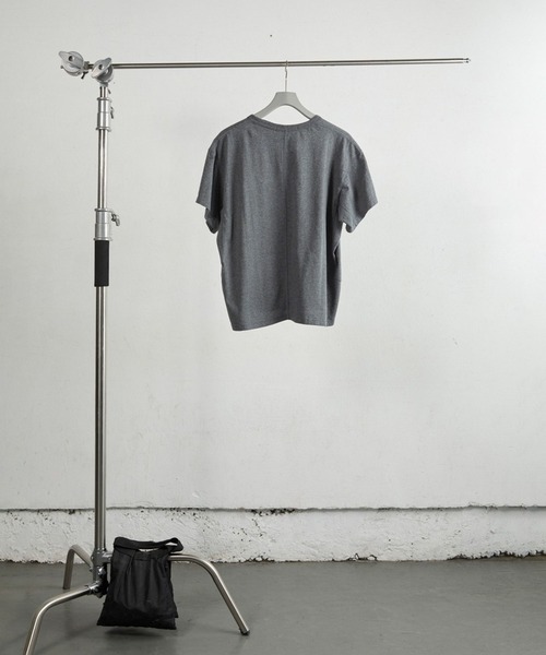 NVRFRGT(ネヴァーフォーゲット)の「HALF SLEEVE T-SHIRT(Tシャツ/カットソー・メンズ・ダークグレー/グレー・1/2)」の7枚目の写真