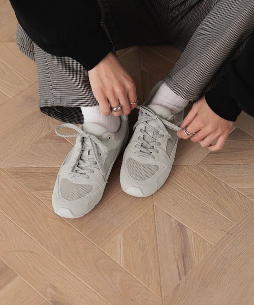 LOWRYS FARM（ローリーズファーム）の「インヒールスニーカー　578723（スニーカー・レディース・ブラック/ライトグレー/ブラウン・MEDIUM/LARGE）」の3枚目の写真