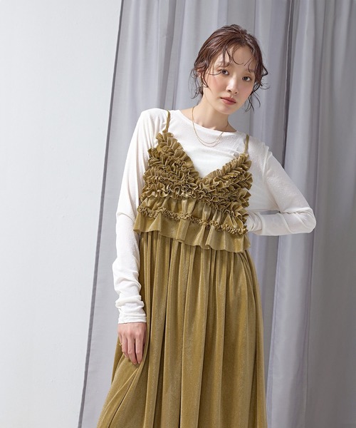 en CAnAF(エンカナフ)の「【重ねるだけでコーデが華やぐ】ベロアメッシュ ボリュームフリル キャミワンピース(ワンピース・レディース・イエロー/ブラック/グレー・M)」の22枚目の写真
